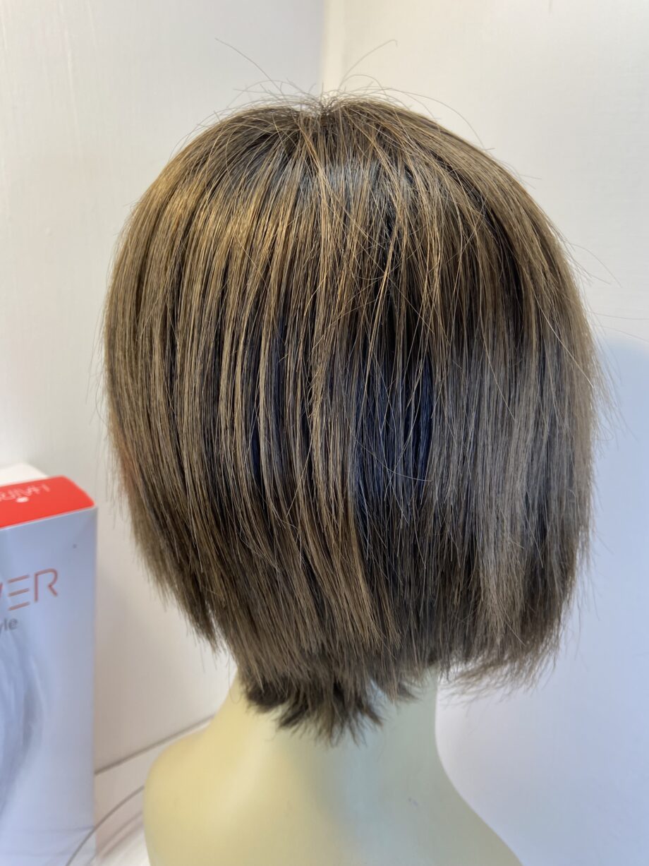 Ellen Willie designer boxed wig. brown. Bbrms482