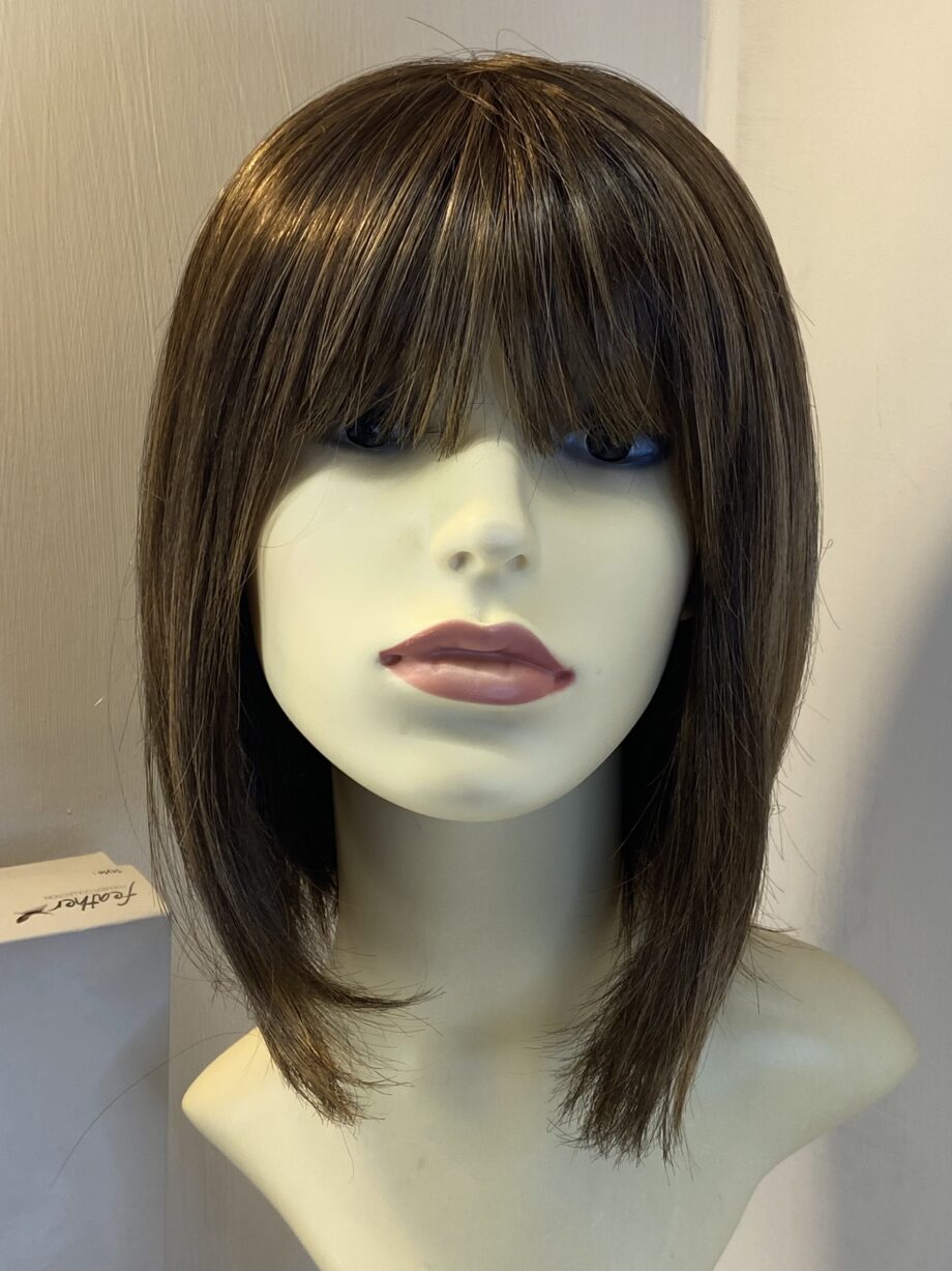 Feathers brown wig. Bbrms482