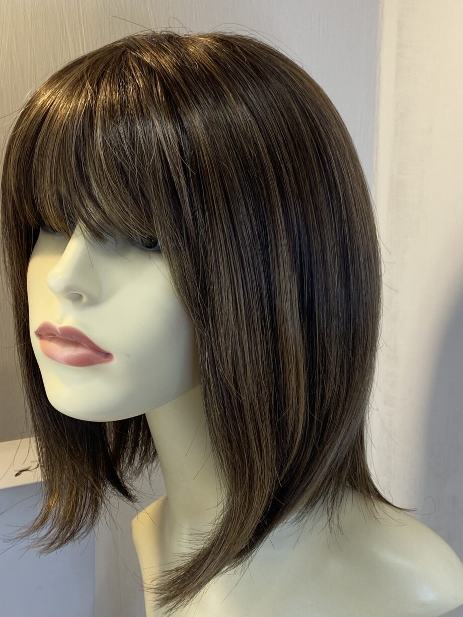 Feathers brown wig. Bbrms482
