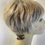Short blonde rooted wig. Blss606