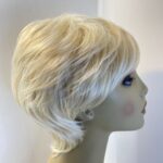New blonde short wig. Blss607