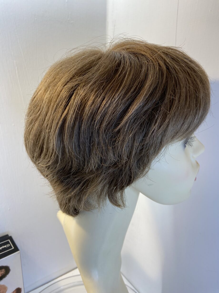Short brown bear boxed wig. Bbrss482
