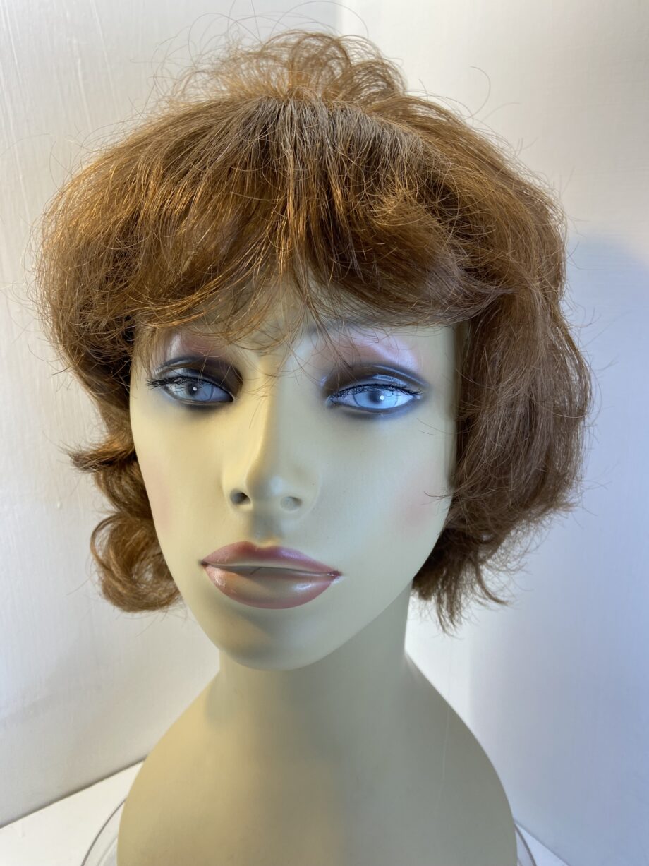 Long curly auburn wig. Brlc609