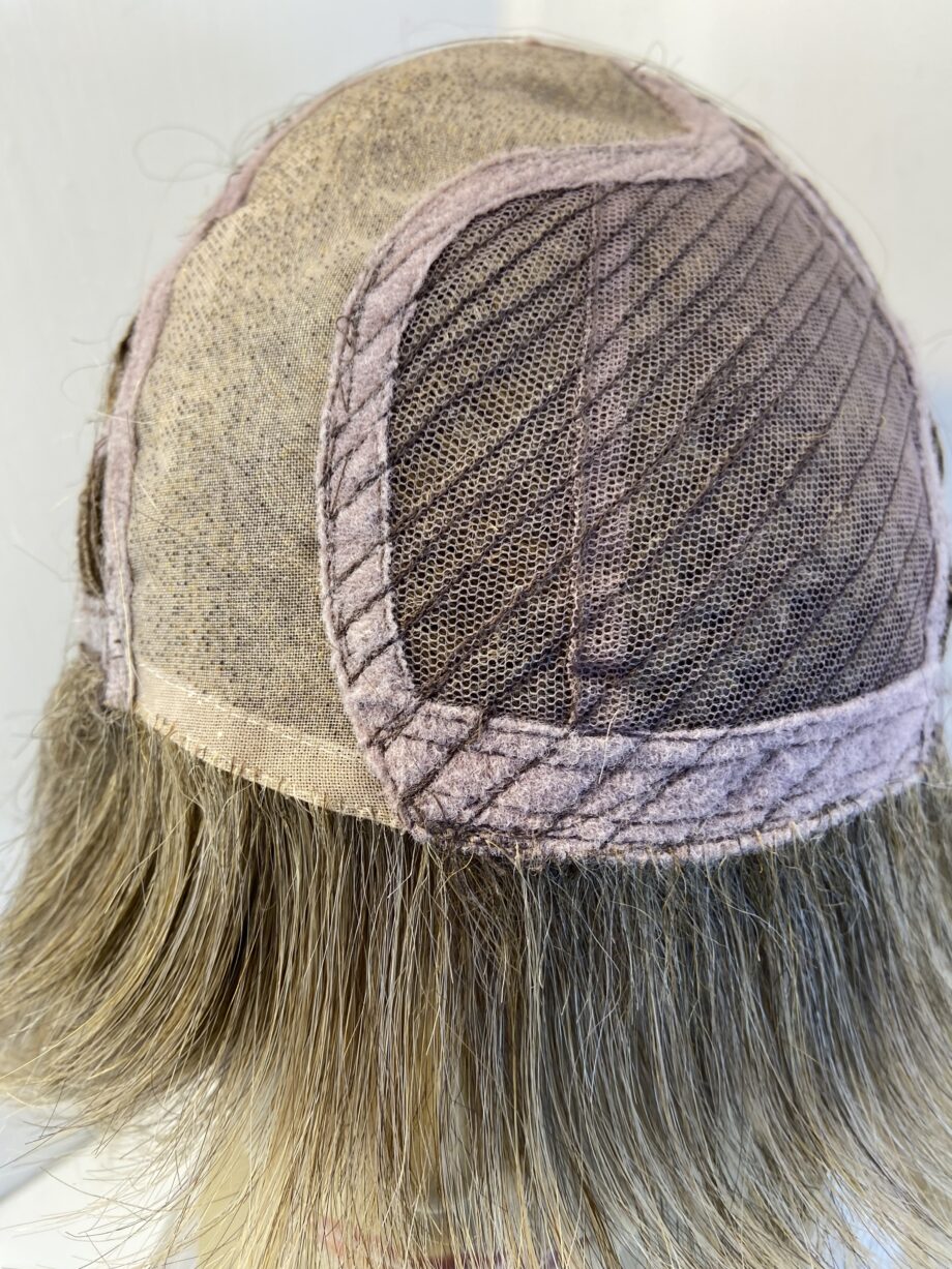 Blonde mid length wig. Blms810