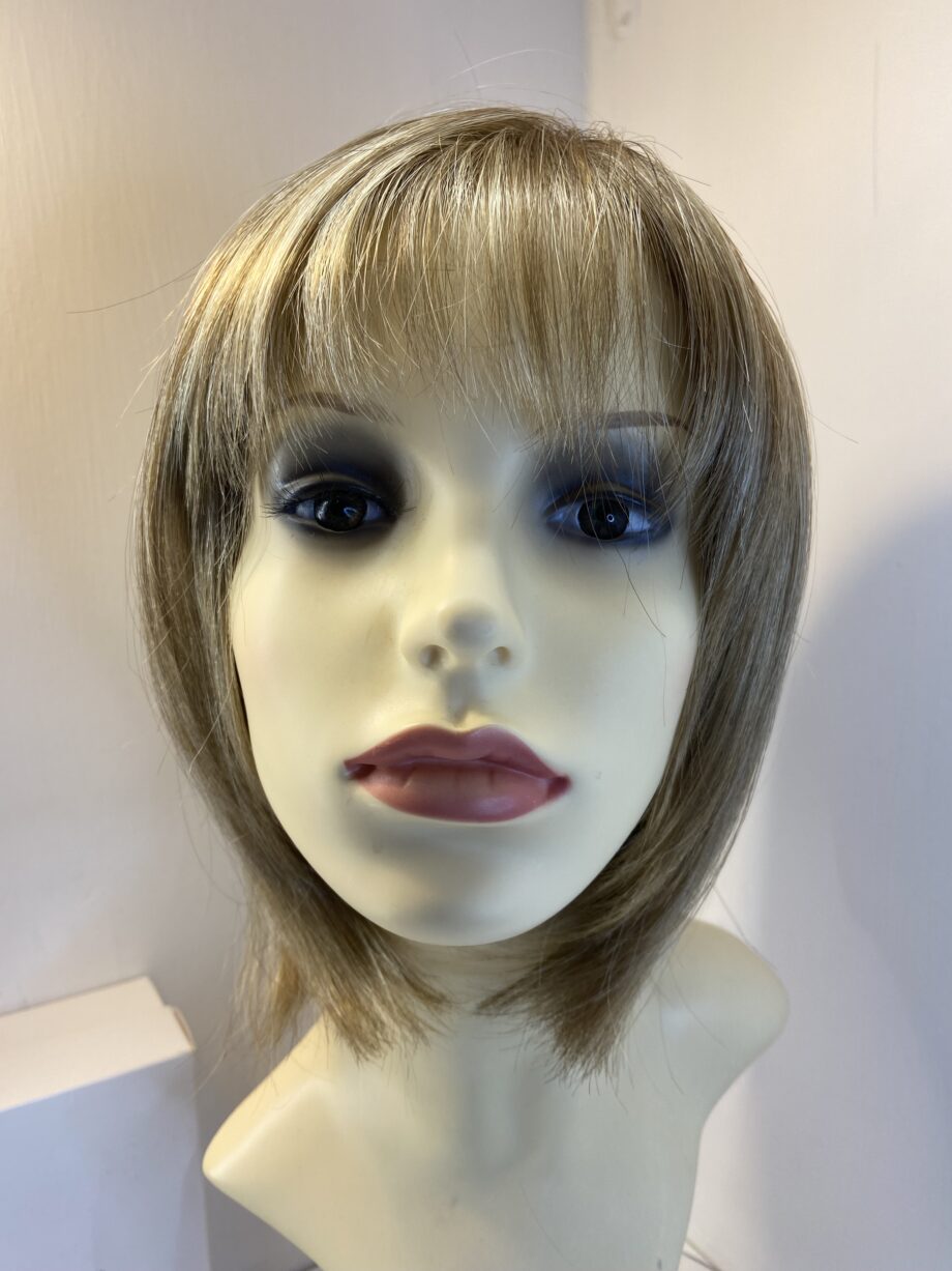 New blonde Lotus wig. Bblms483