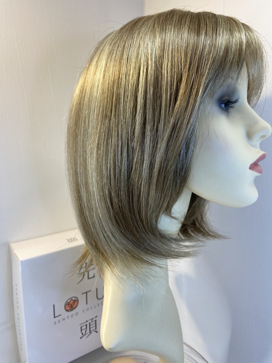 New blonde Lotus wig. Bblms483