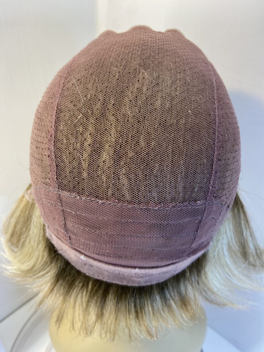 New Stunning blonde rooted wig. Bblms484