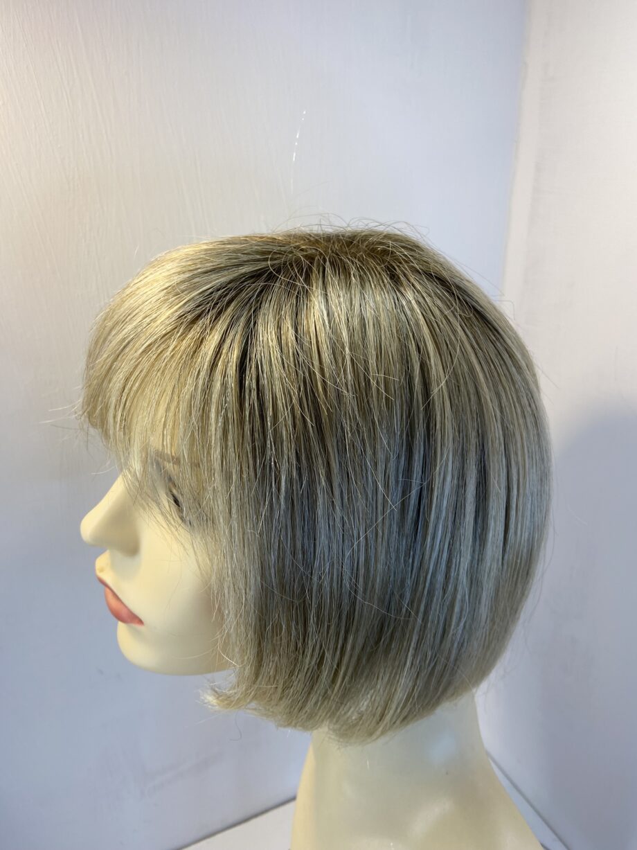 Blonde rooted soft cap beautiful wig. Blms812