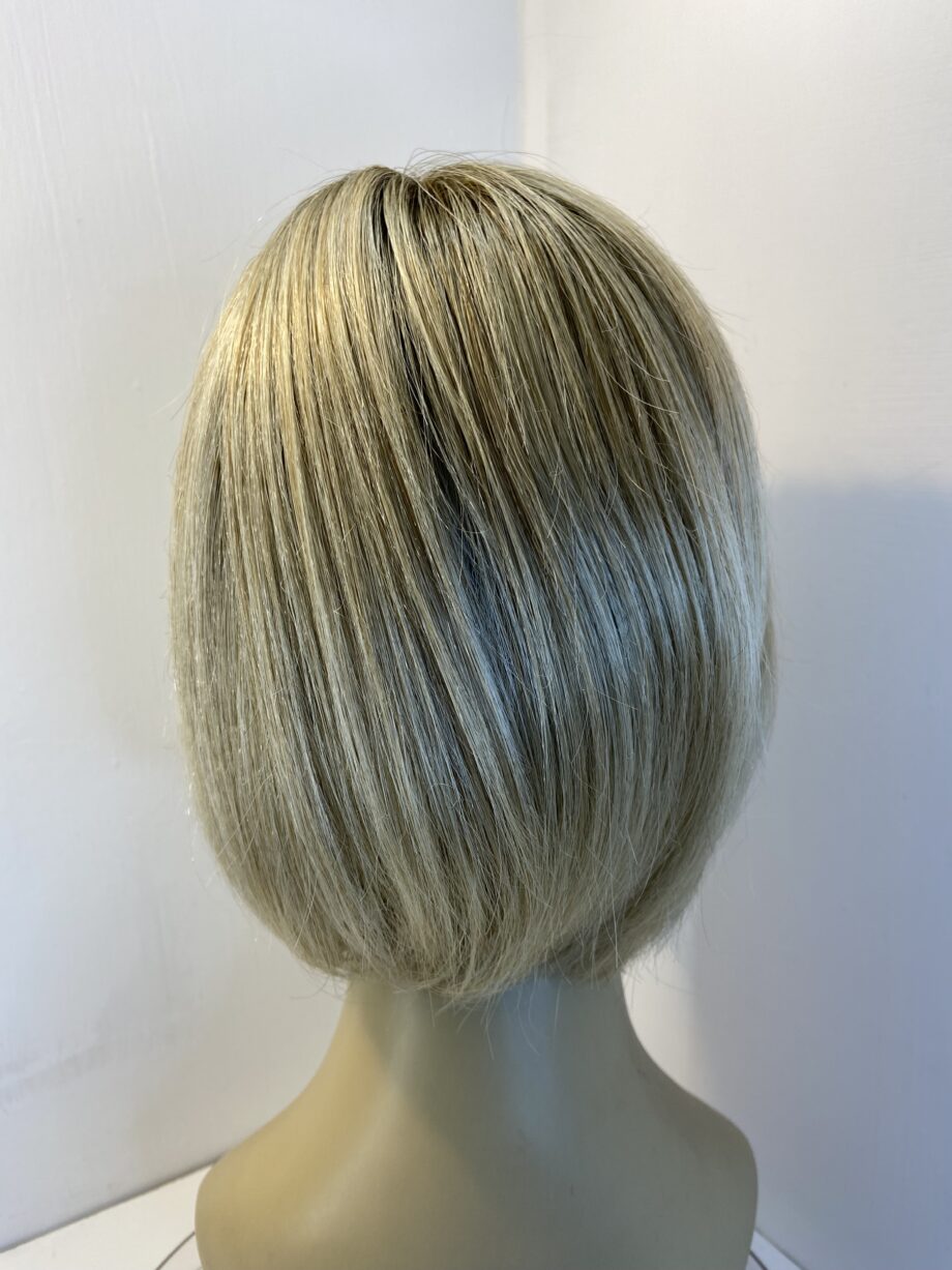 Soft cap rooted blonde wig. Blms813