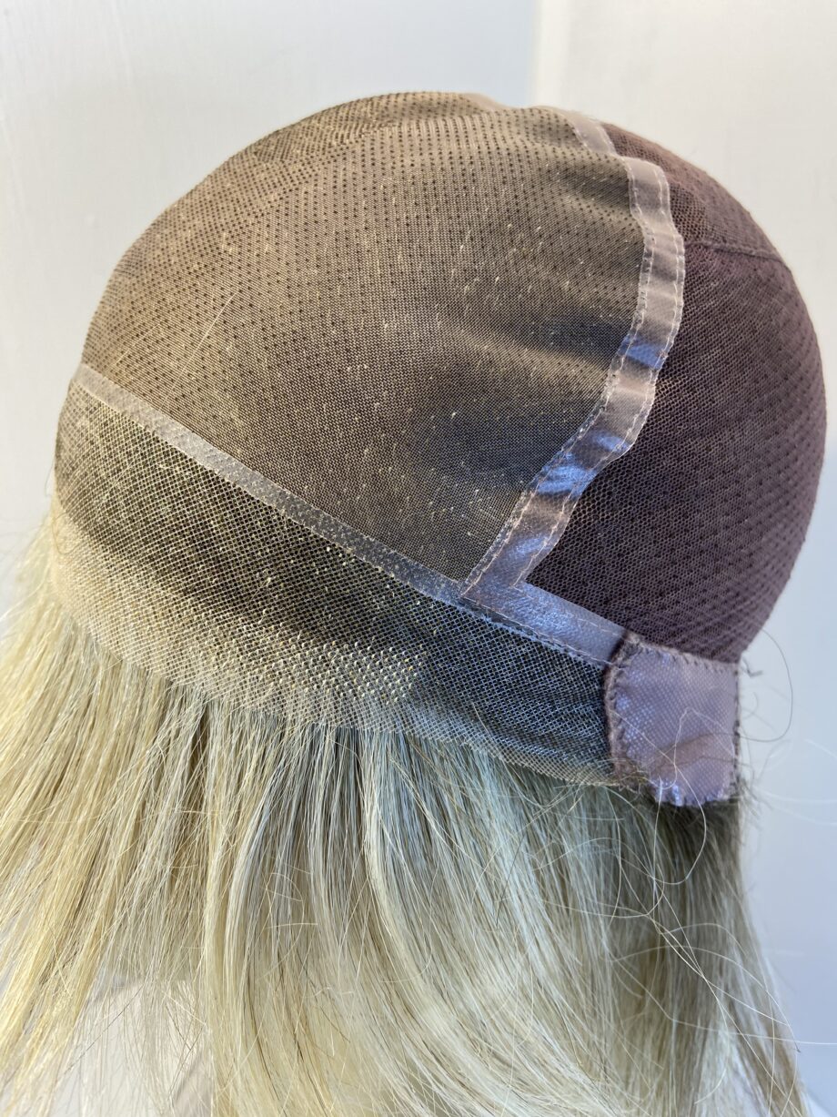 Soft cap rooted blonde wig. Blms813