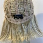 Rene of Paris blonde wig. Blms41