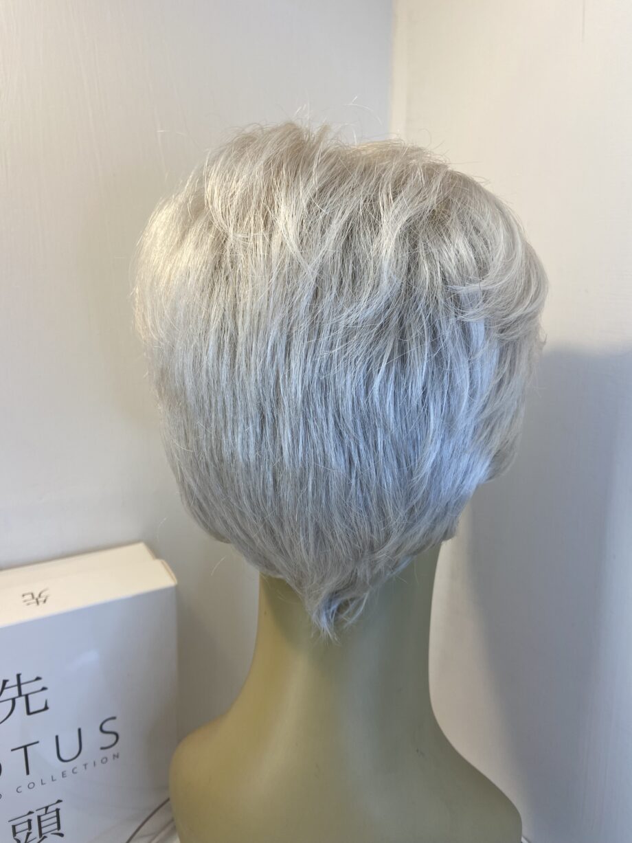 Lotus new silver soft cap wig. Bgss486