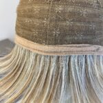 Blonde Raquel Welch wig. Bblms488