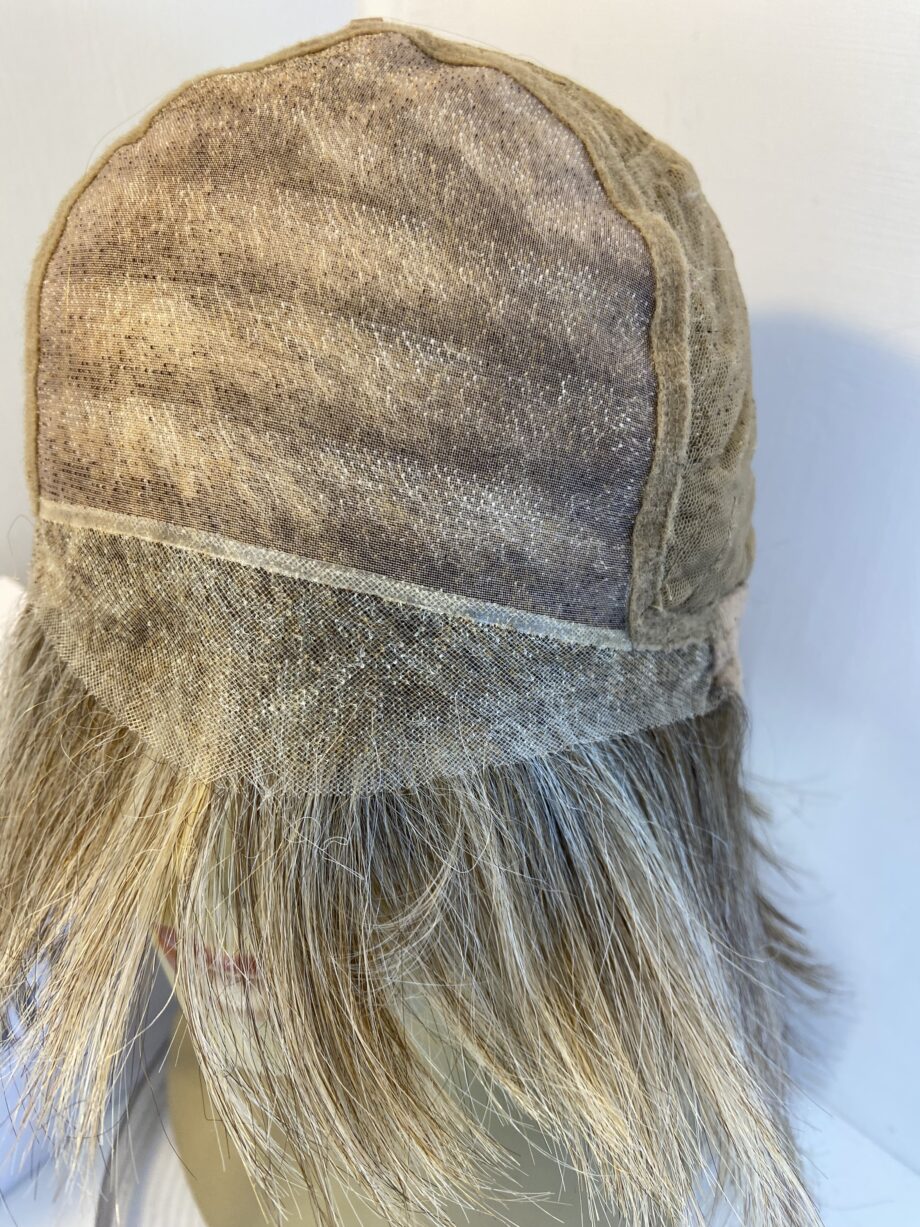 Beautiful blonde Ellen Wille wig. Bblls489