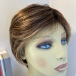 Boxed toasted peacan wig. Bbrss489