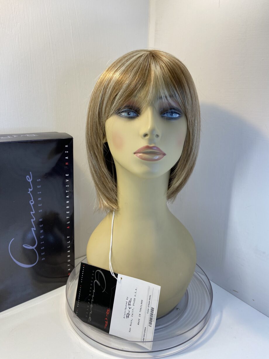 New strawberry swirl blonde wig. Bblms498