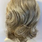 Long blonde wavy wig. Bbllw501