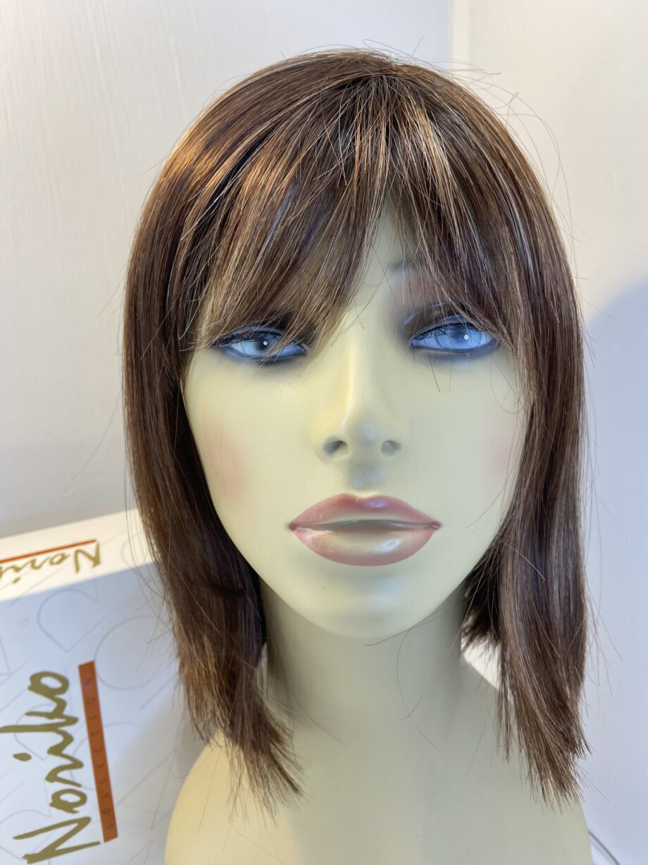 Stunning Shiny brown wig. Bbrms503