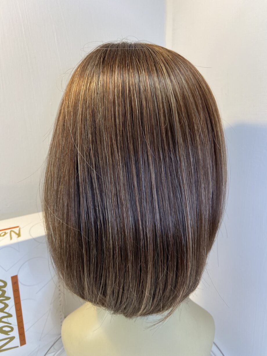 Stunning Shiny brown wig. Bbrms503