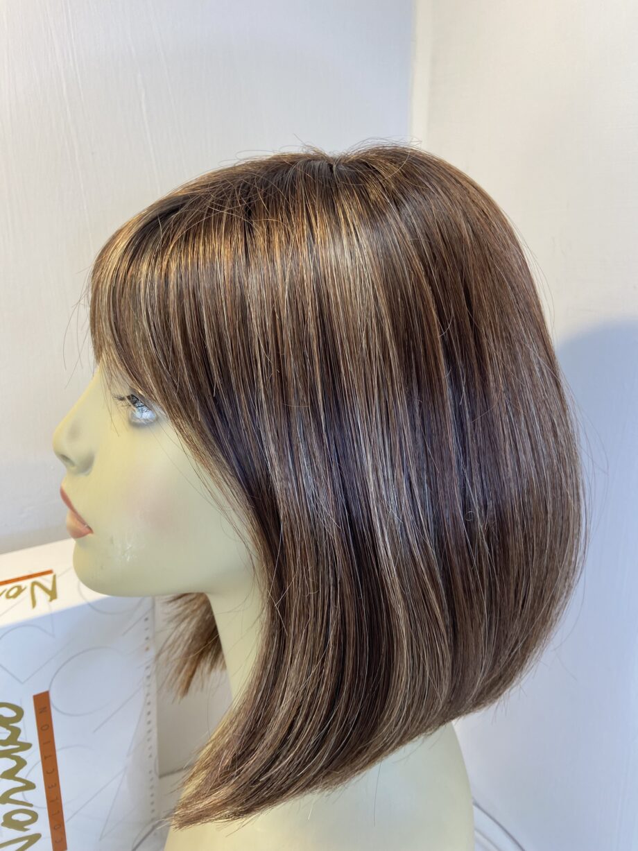 Stunning Shiny brown wig. Bbrms503
