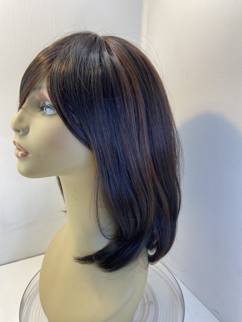 Stunning shiny brown long wig. Bbrlm493