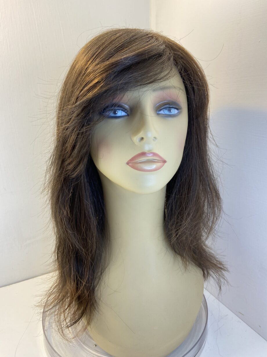 Long brown wig. Brls814