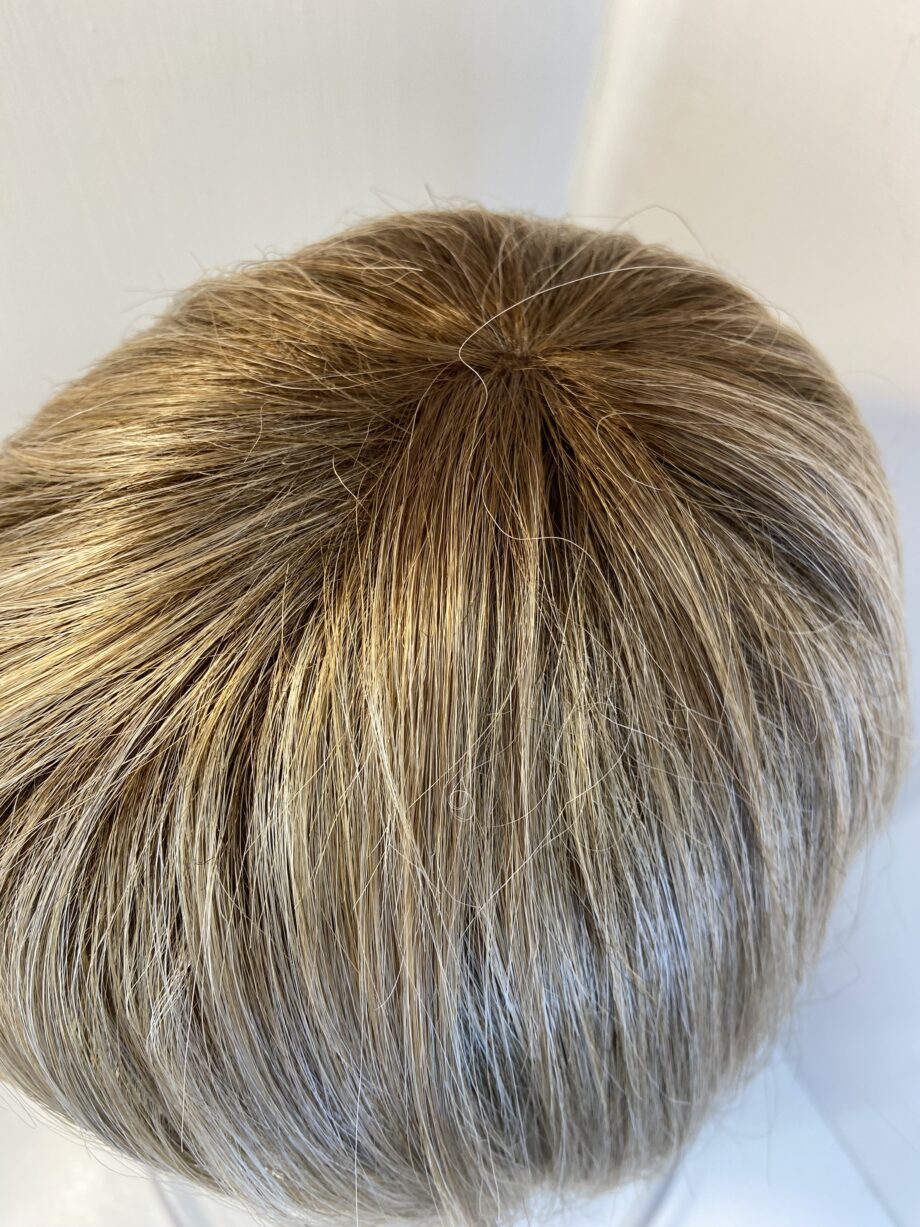 Blonde rooted designer blonde bob. Blms816