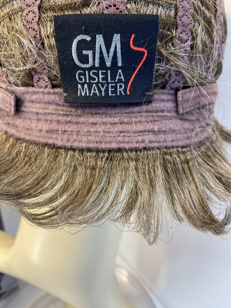 Ash blonde /grey/ silver flash. Bgss494