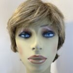 Beautiful Blonde short stylish wig. Blss818