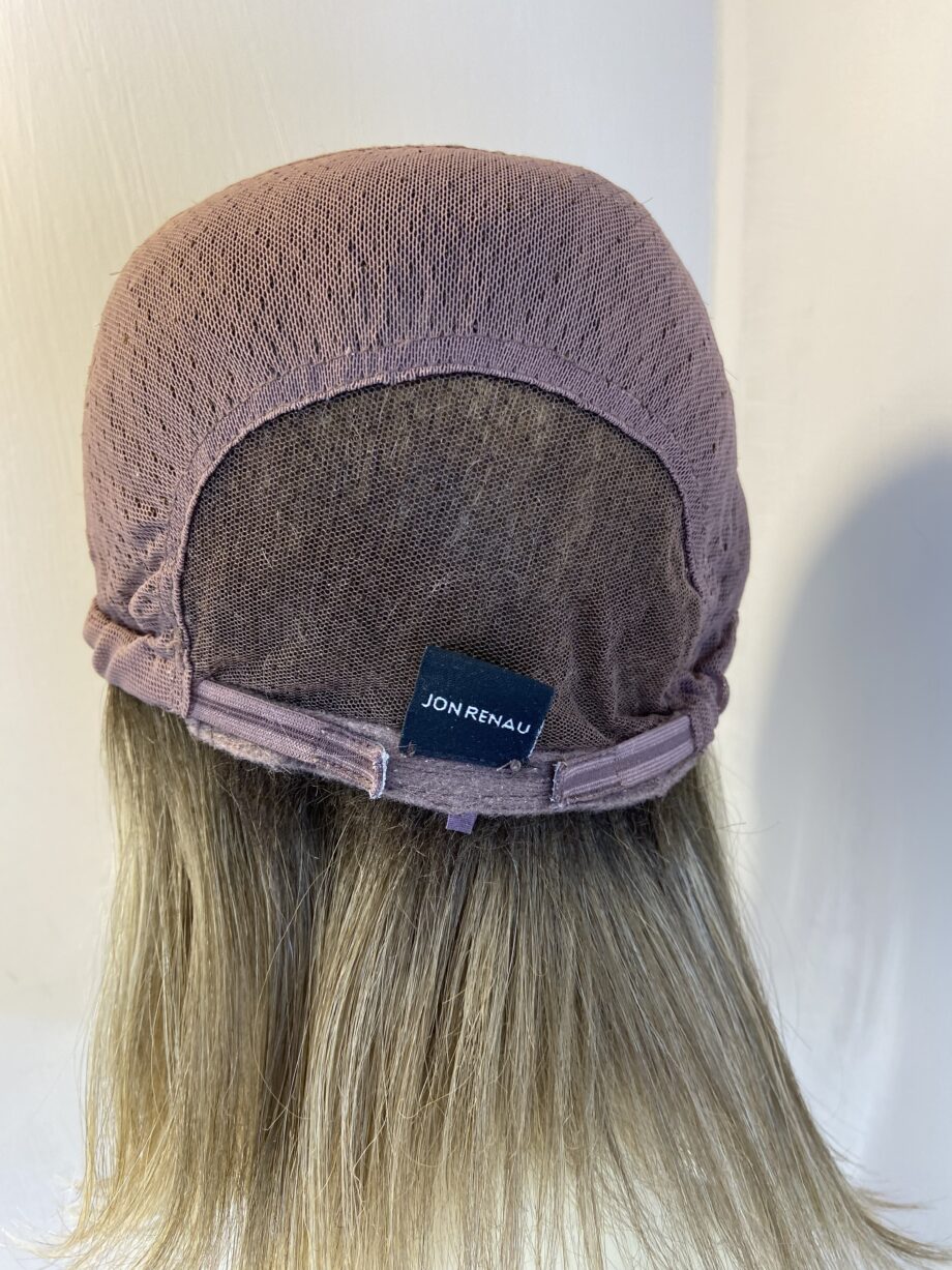 Rooted blonde long wig. Blls520