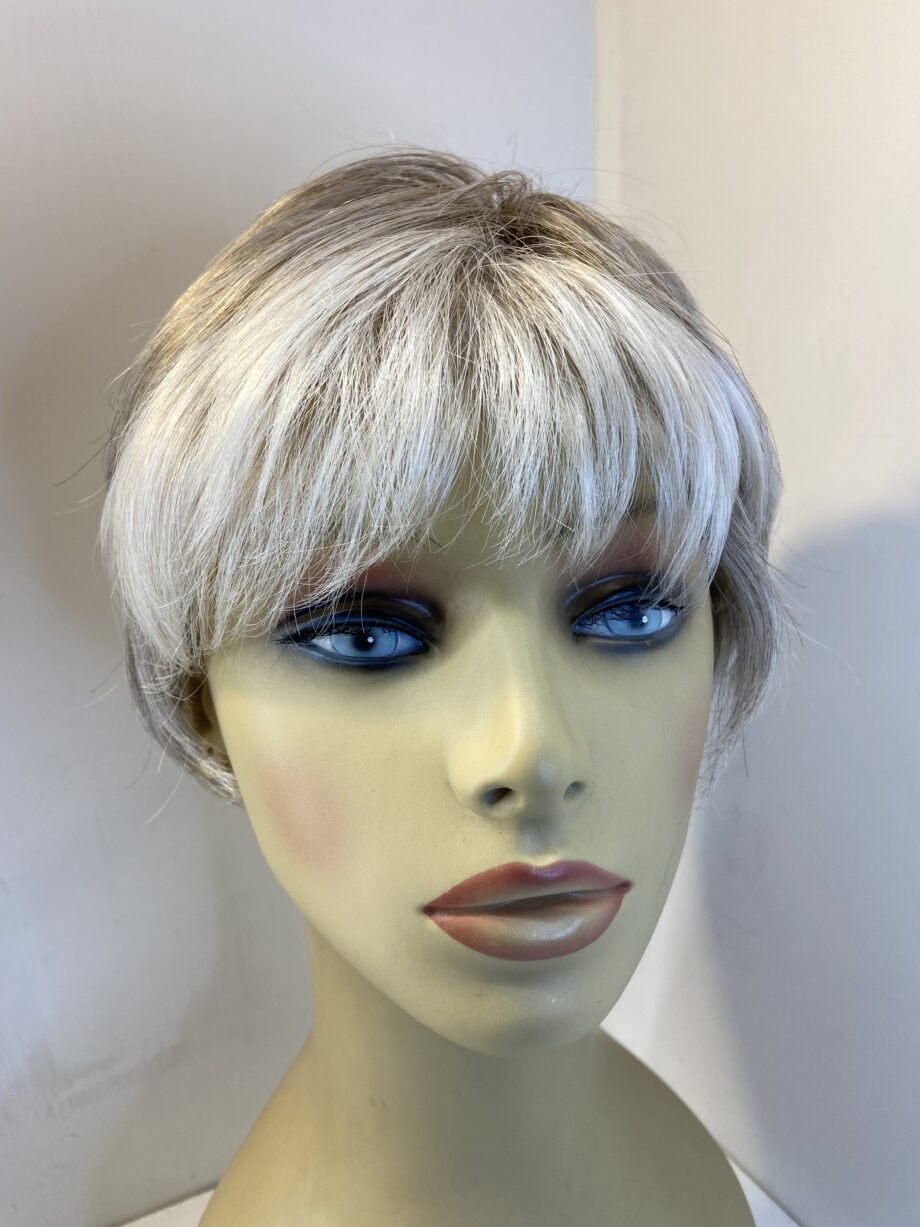 New silver grey white flash soft cap wig. Gss731