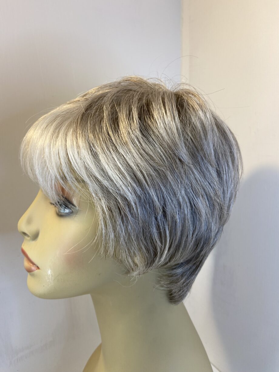 New silver grey white flash soft cap wig. Gss731