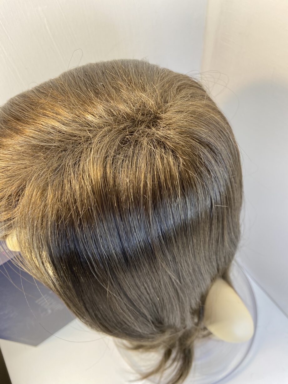 Longe new brown wig. Bbrls493