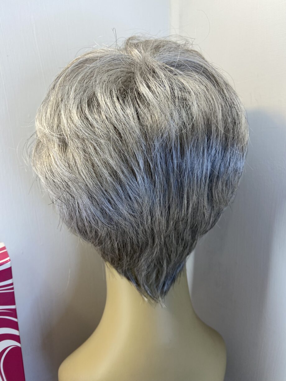 New dimples silver thread wig. Bgss489