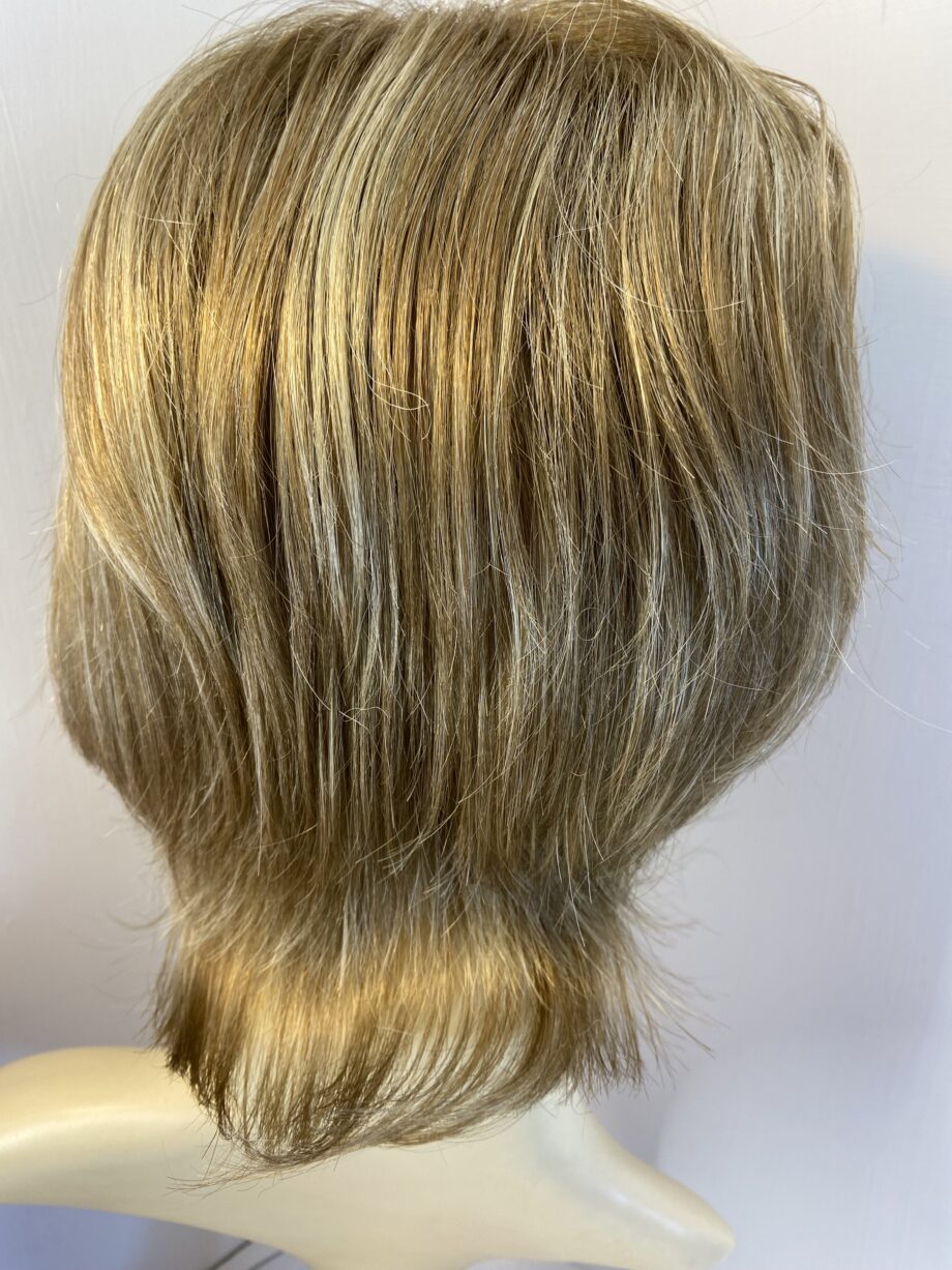 Spring honey blonde Rene of Paris wig. Bblms491