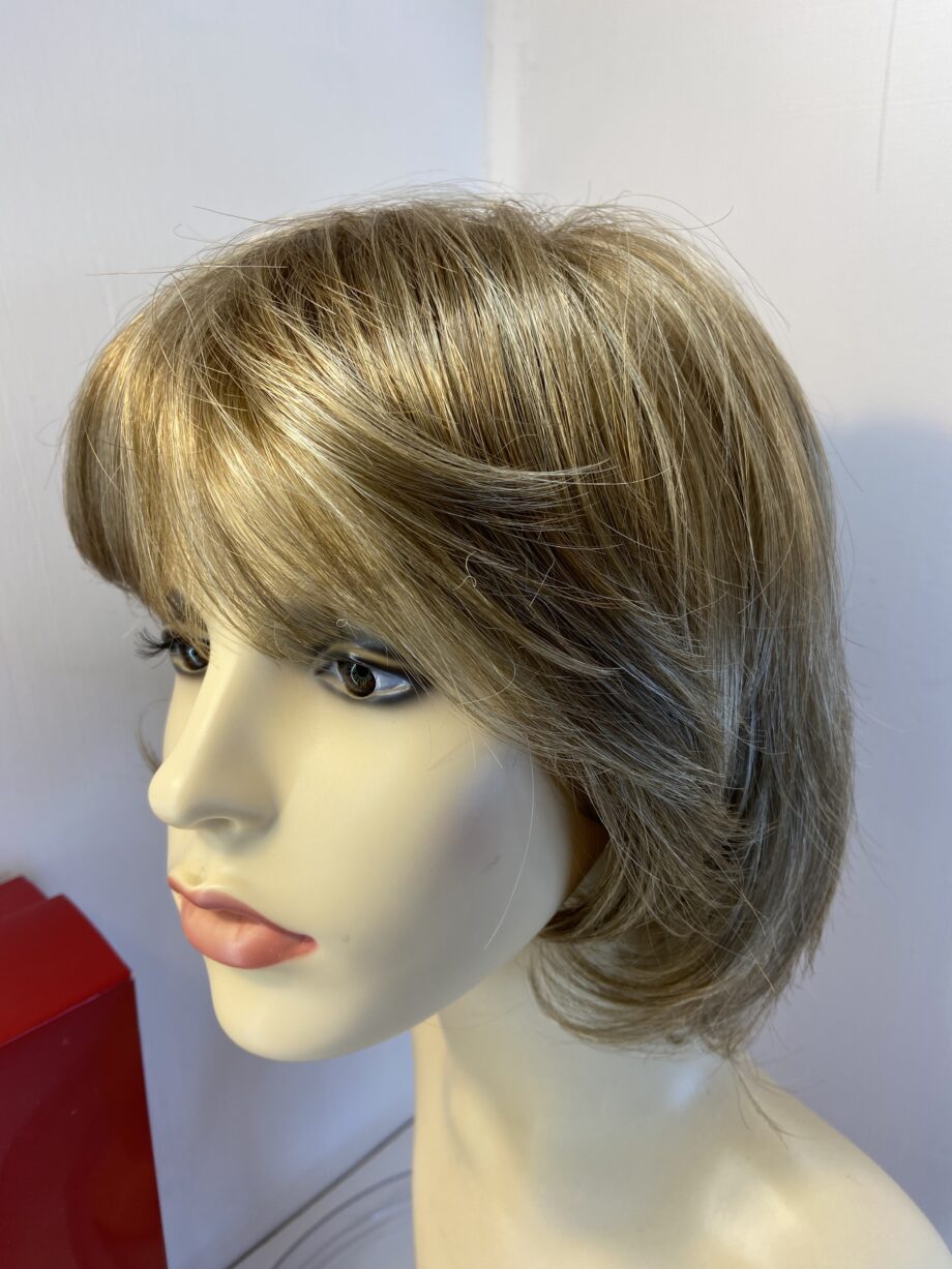 Spring honey blonde Rene of Paris wig. Bblms491