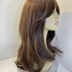 New long stunning brown boxed wig. Bbrls492