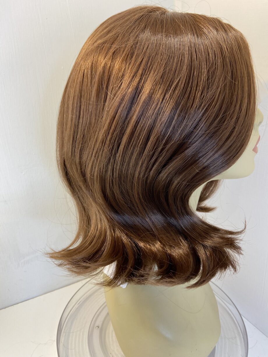 New long brown wig. Brmw613