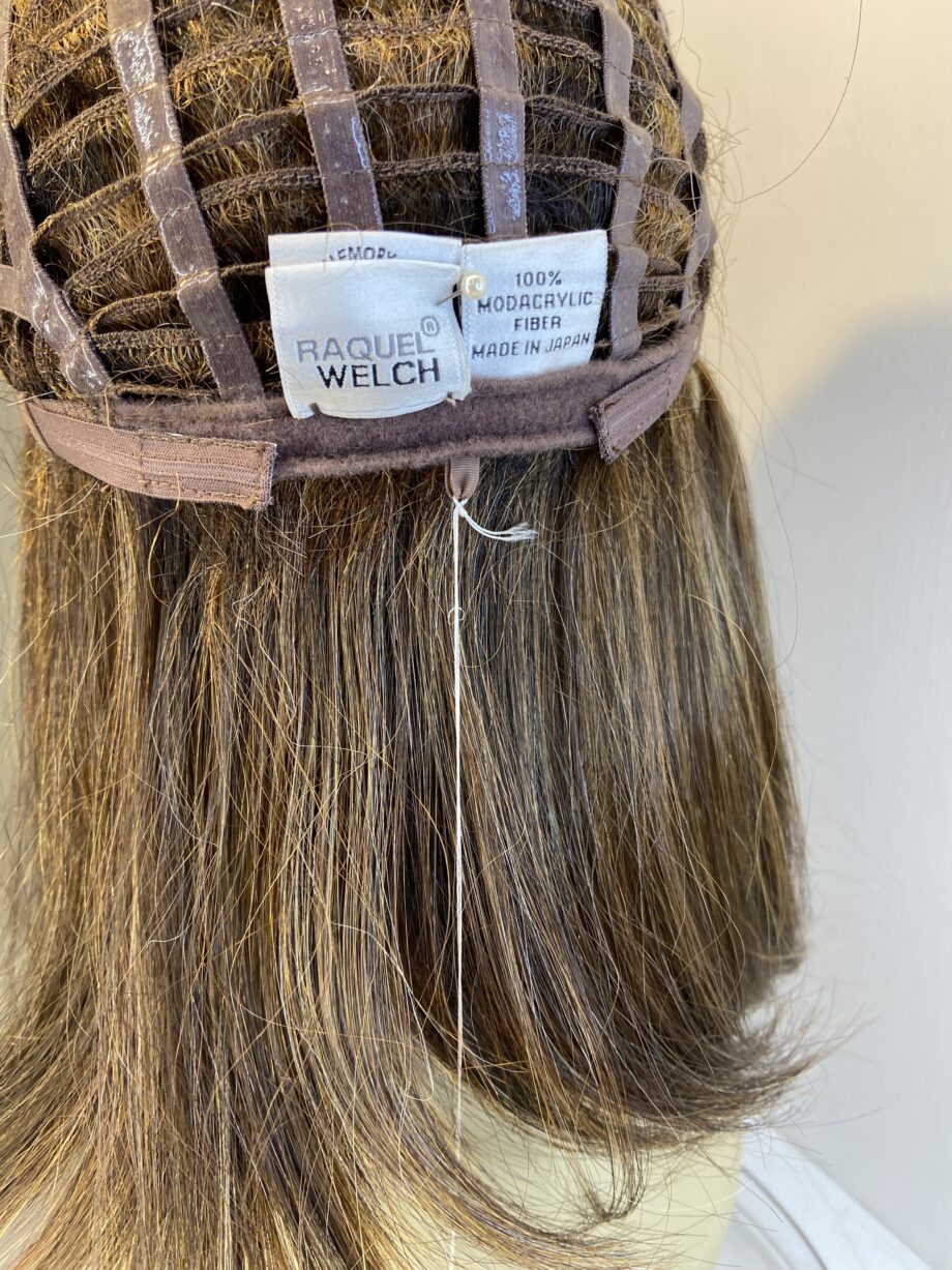 New long brown wig. Bbrls493