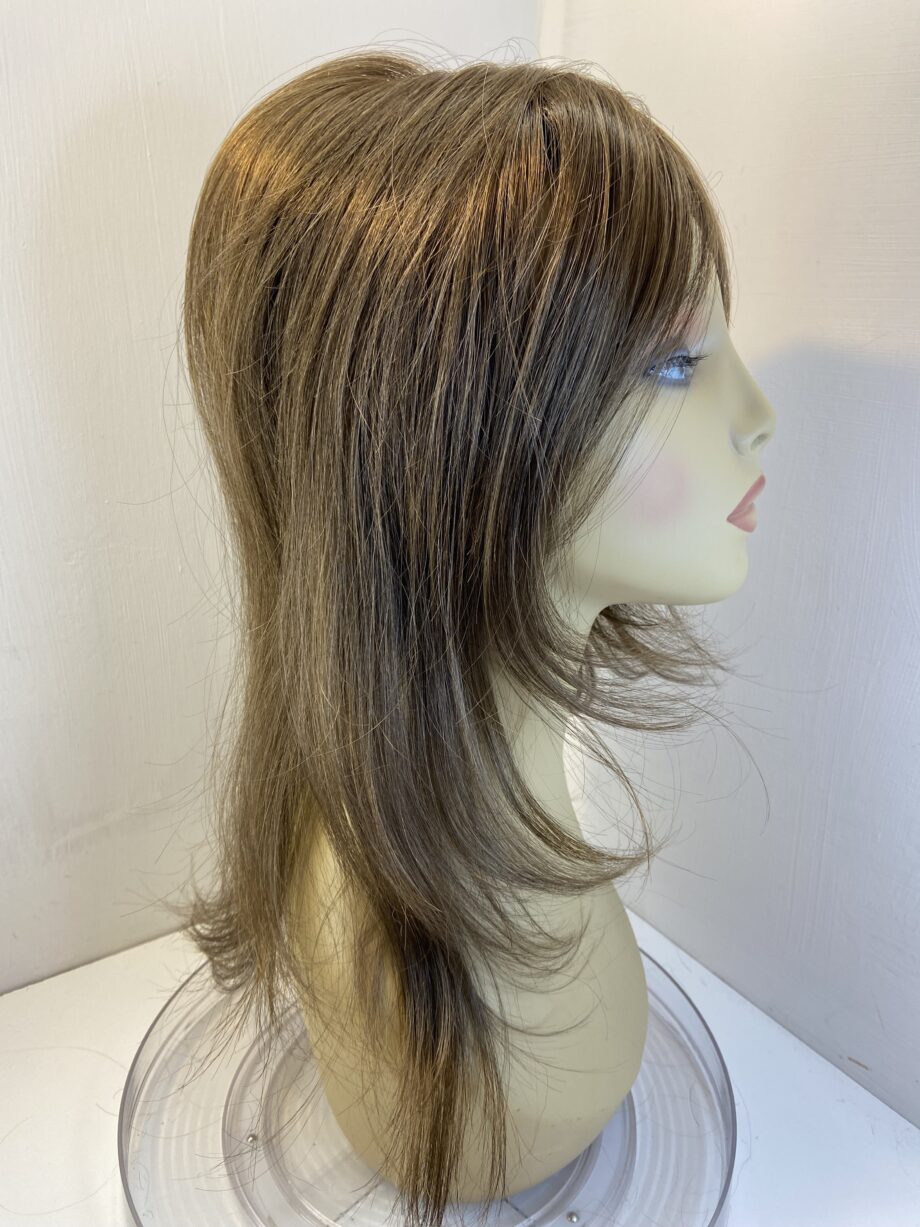 Long brown hair piece. Brls733