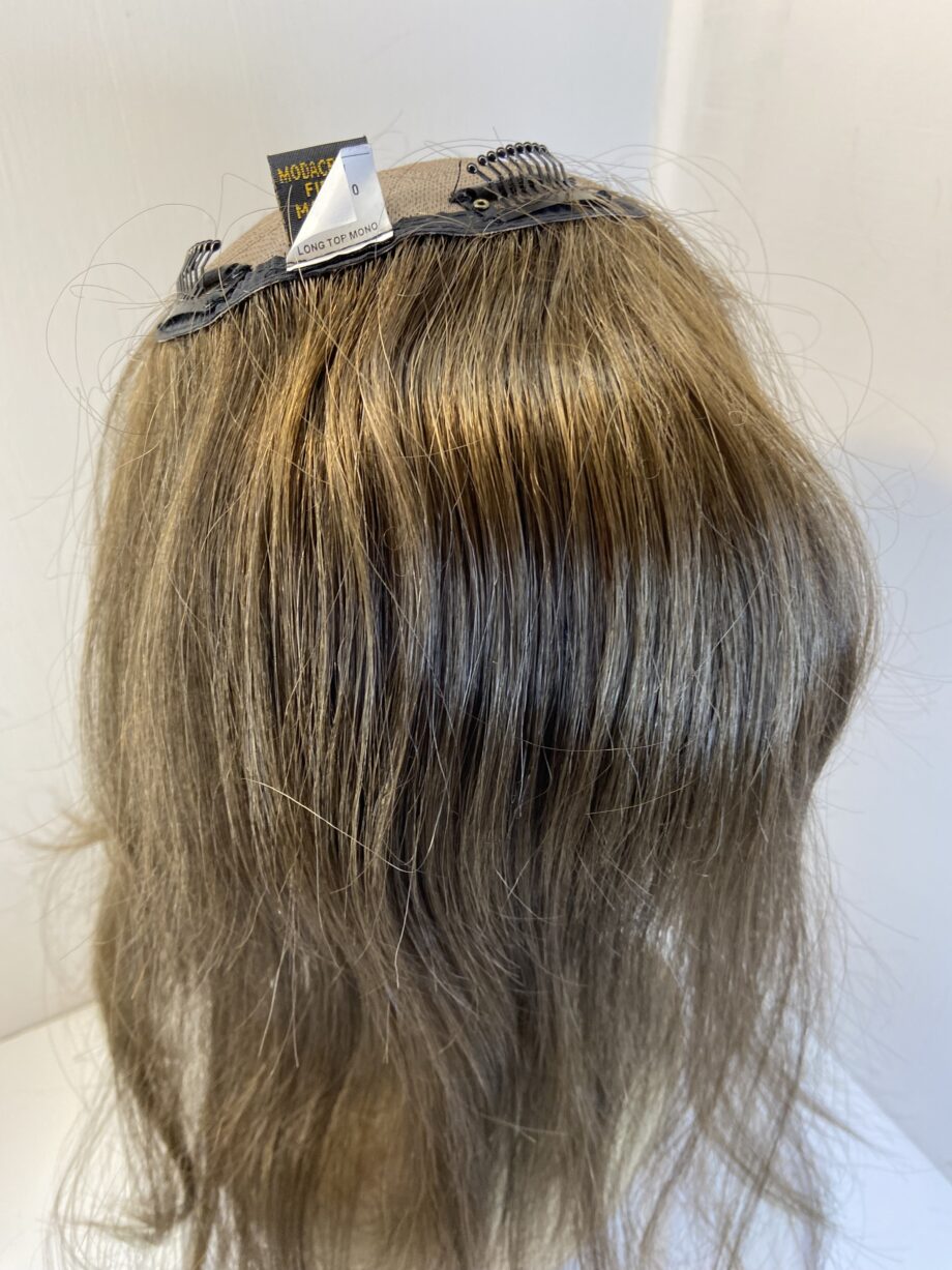 Long brown hair piece. Brls733