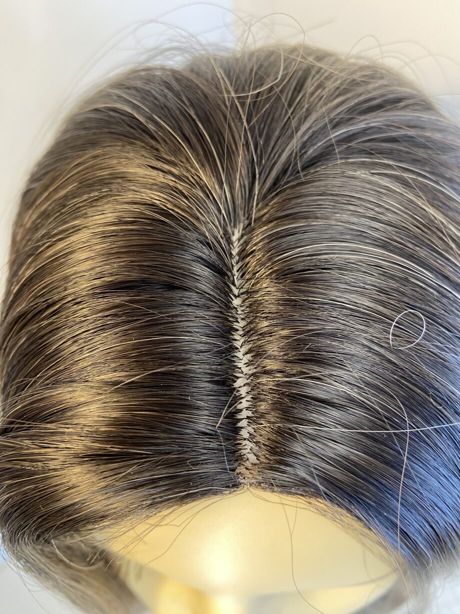 New rooted brown long wig. Bbrls495