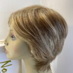 Blonde designer wig. Bblss496
