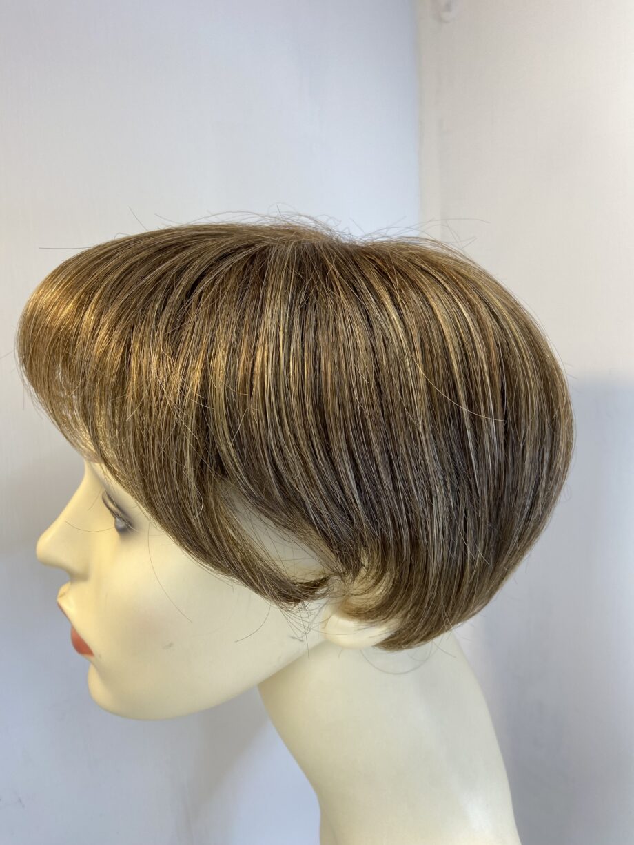 Hair piece brown new. Brss736