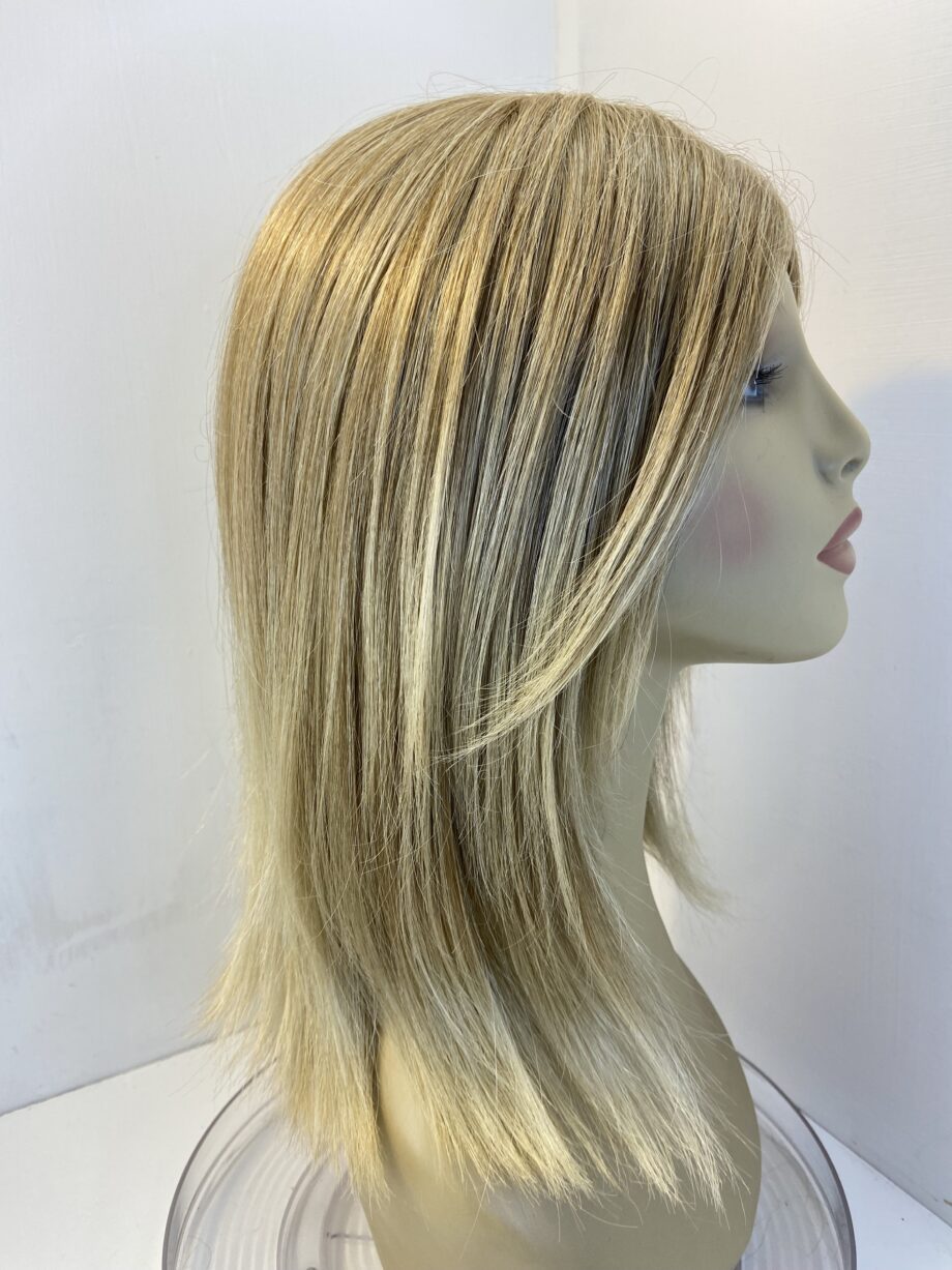 Blonde Amore designer wig. Blls616