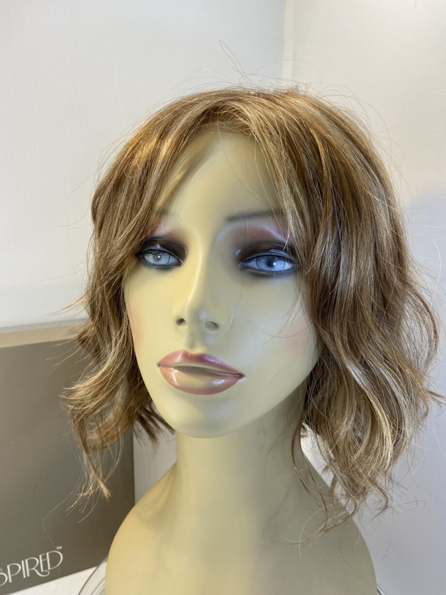 New caramel glow inspired wavy wig. Bblwm497