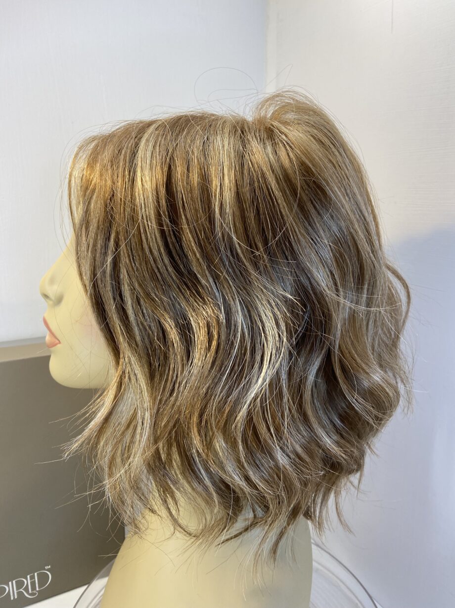 New caramel glow inspired wavy wig. Bblwm497