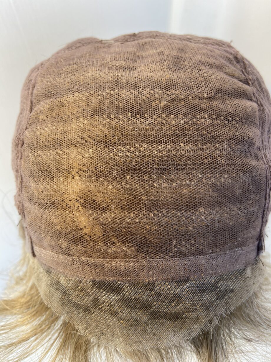 Light brown/ blonde soft cap wig. Blsw314