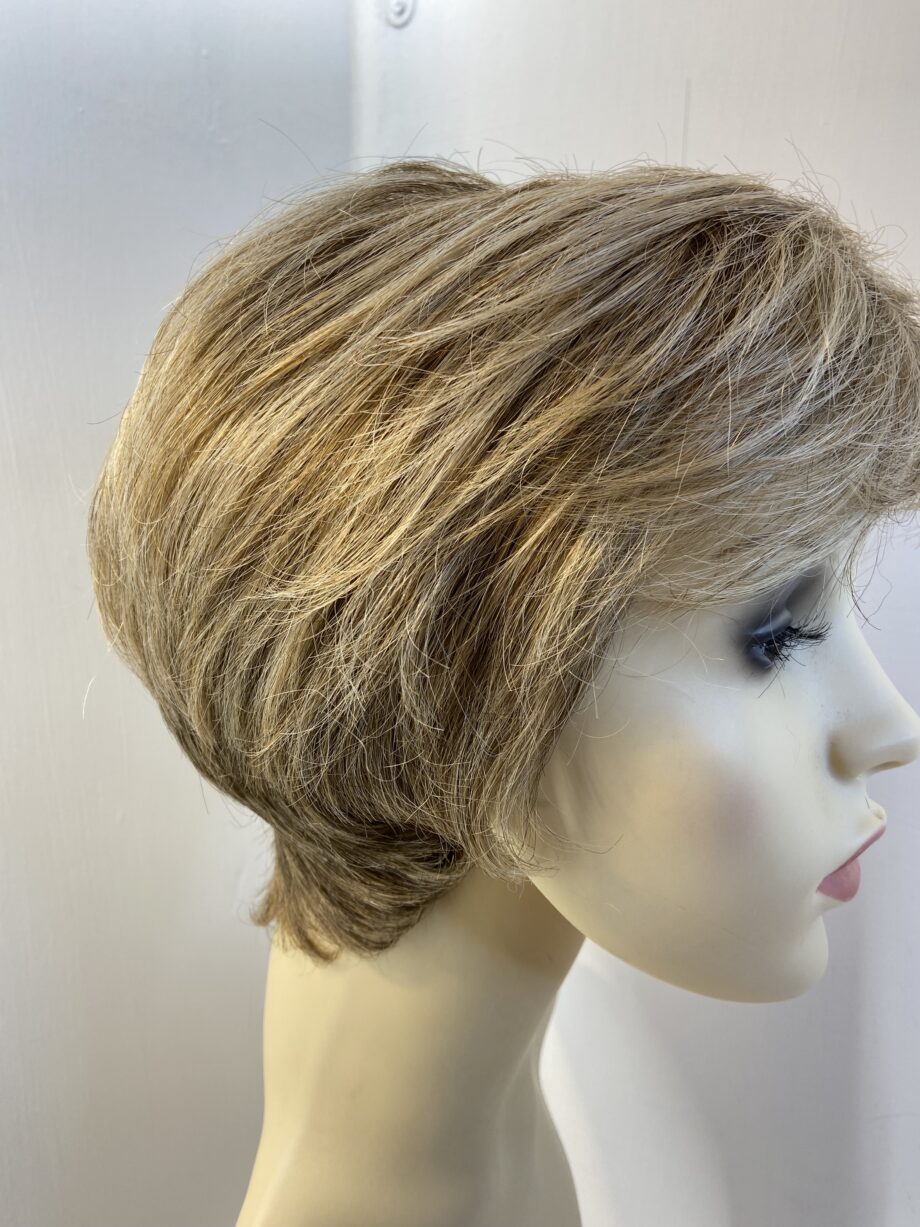Soft cap blonde wig. Blss318