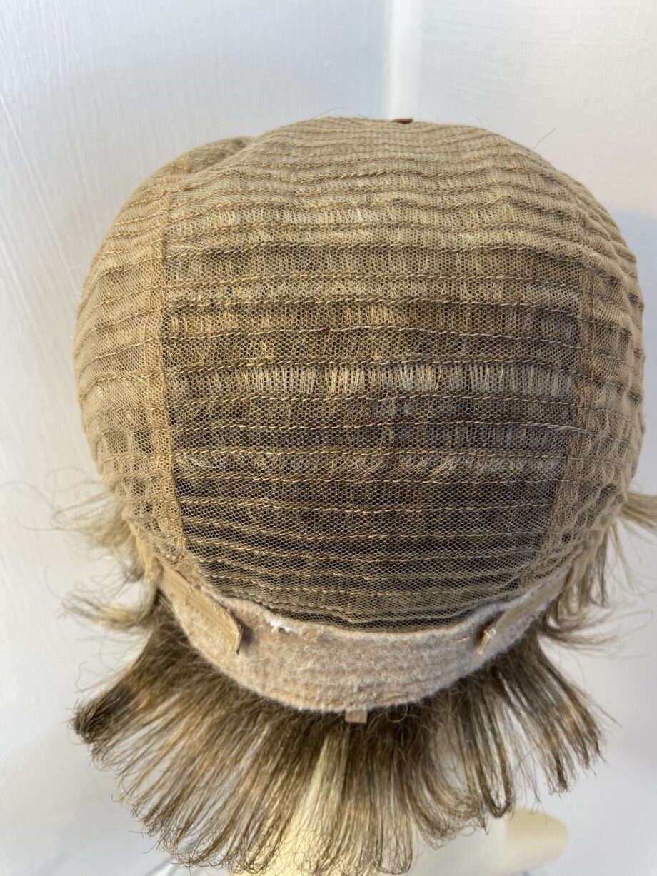 Soft cap blonde wig. Blss318